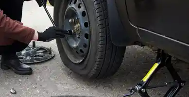 Réparation de pneu crevé : un devis au juste prix